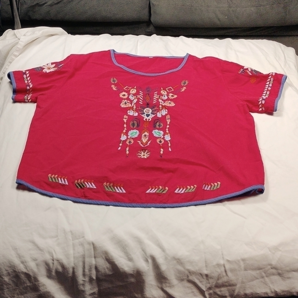 Southwestern embroidered women's top size XL